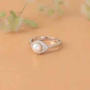 Plain Pearl Ring